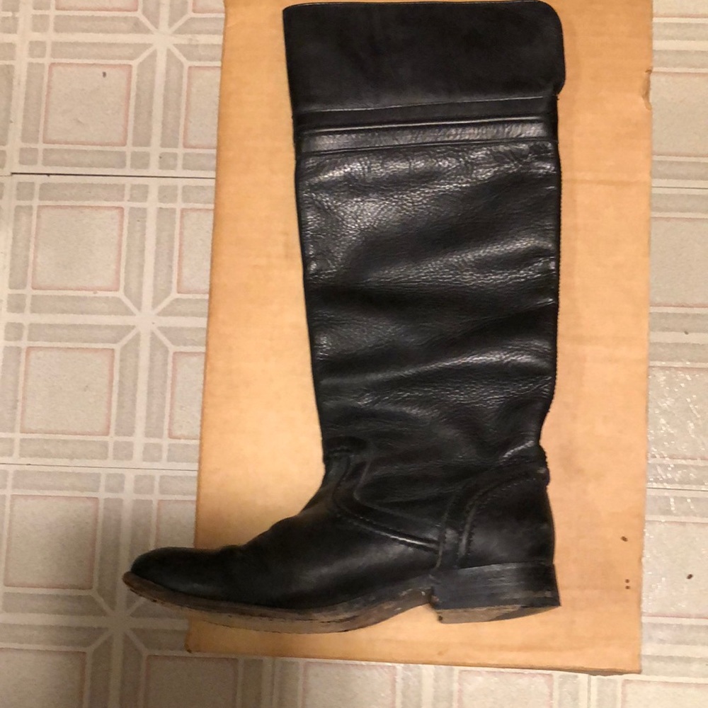 A pair of  awesome black Frye boots